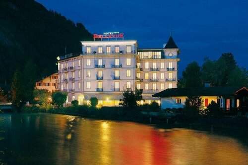 Alplodge Interlaken - Hotel, Varaa Hotelli Hotellit Interlaken aamiaisella, Aamiainen