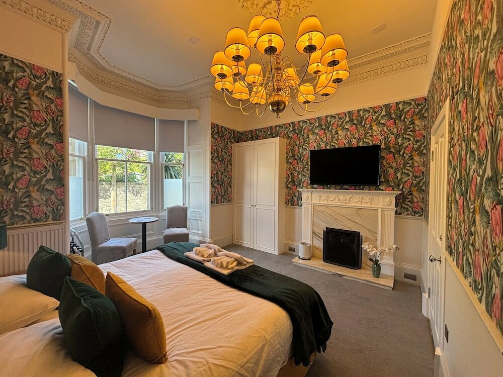 Clarin Guest House