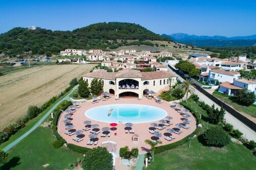 Cala Luas Resort, Забронировать Курортный отель Кардеду Ольястра