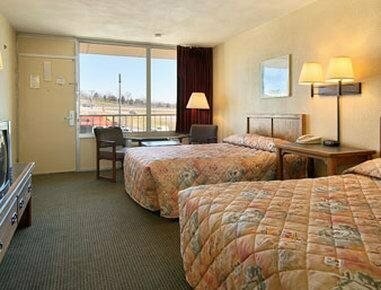 Quality Inn Nashville - Bloomington, Prenota Hotel Hotel a Indiana con parcheggio, Parcheggio