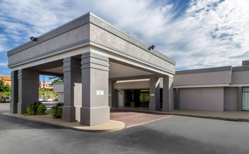 Super 8 by Wyndham Cookeville, TN, Забронировать Мини-отель Отели Теннесси с парковкой, Парковка