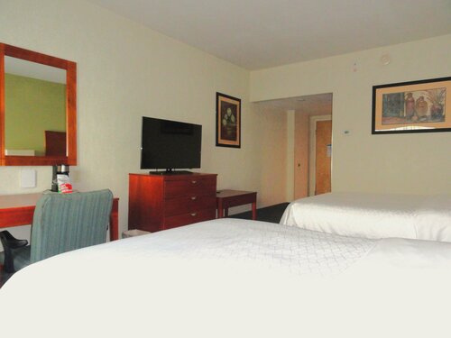 Holiday Inn Express & Suites Toluca Zona Aeropuerto, Book Hotel Hoteller i State of Mexico med pool, Swimmingpool
