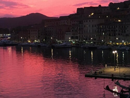 Le Stanze sul Mare, Varaa Hotelli Hotellit Portoferraio pysäköinnillä, Pysäköinti