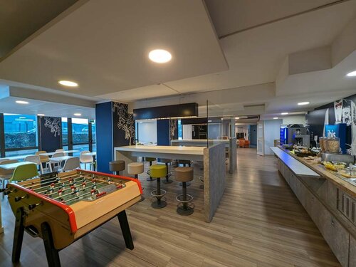 Ibis Budget Clermont Ferrand - Le Brezet - Aeroport, Reserva ahora Hotel Clermont-Ferrand Puy-de-Dôme