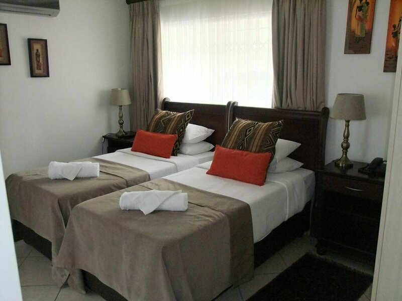 Echelon House And Spa