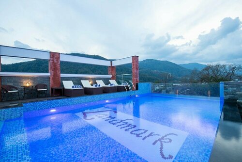 Landmark Pokhara, Забронировать Отель Отели Покхара 4 звезды, 4*