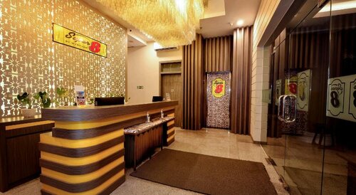 Super 8 by Wyndham Solo, Prenota Hotel Solo. Central Java