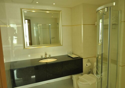 Aramis Hotel, Забронировать Отель Накхонсаван Nakornsawan Province