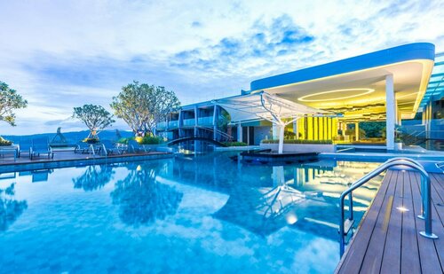 Crest Resort & Pool Villas - SHA Extra Plus, Забронировать Курортный отель Отели Пхукета с питанием, Пансион