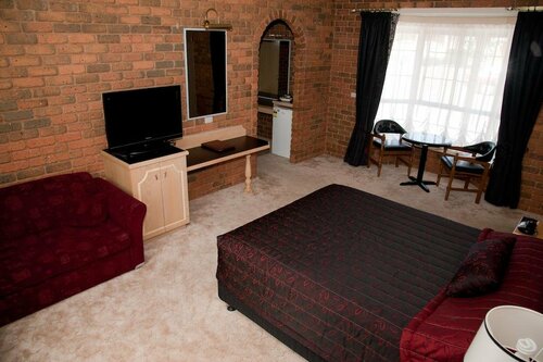 Charles sturt motor inn, Réserver Auberge Cobram East 