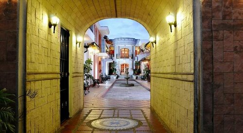 Hotel Rincon de Puembo, BW Signature Collection, Забронировать Отель Отели Пуэмбо 3 звезды, 3*
