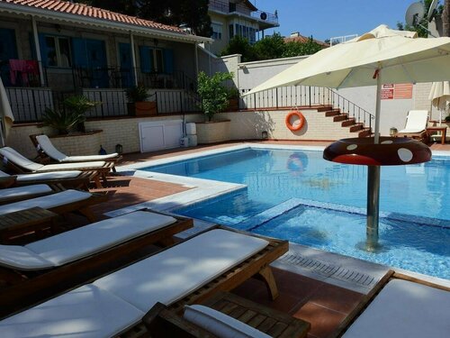 Karamela Otel, Забронировать Отель Отели Айвалык с завтраком, Завтраки