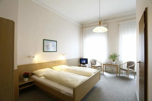 Hotel Sonne, Забронировать Отель Эттлинген Landkreis Karlsruhe