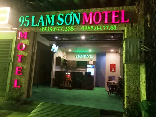 95 Lam Son Hotel, Забронировать Отель Недорогие отели Танбинь, недорогие