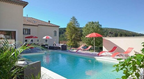 hotel des Sapins, Book Hotel Hoteller i Rhône-Alps med parkering, Parkering