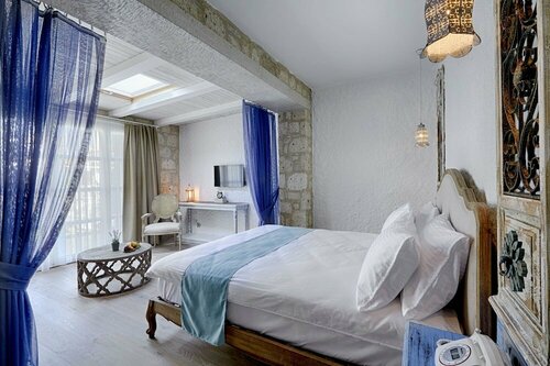 Alakapi Hotel & Villas, Забронировать Отель Отели Алачаты с бассейном, Бассейн