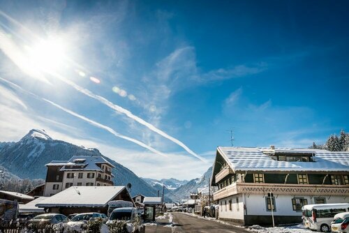 The Nant, Book Bed and Breakfast Hoteller i Rhône-Alps med parkering, Parkering