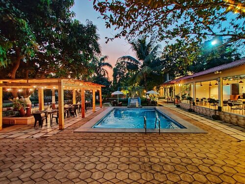 Pushp Vatika Resort & Lawns, Забронировать Курортный отель Курортные отели Valap, Курортный отель