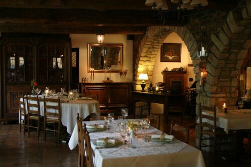 Hostellerie des Tilleuls, Забронировать Отель Либен Land of the High Lesse