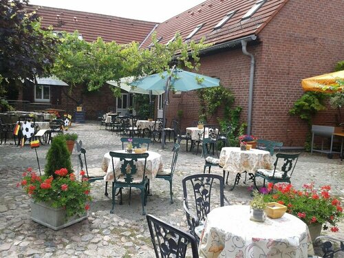 Hotel Alte Försterei, Забронировать Отель Клостер Цинна 