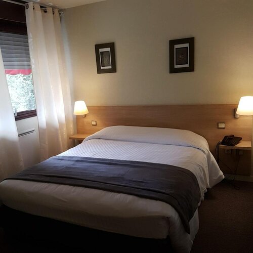 Hotel Restaurant Saint-Benoit, Book Hotel Hoteller i Burgund med parkering, Parkering