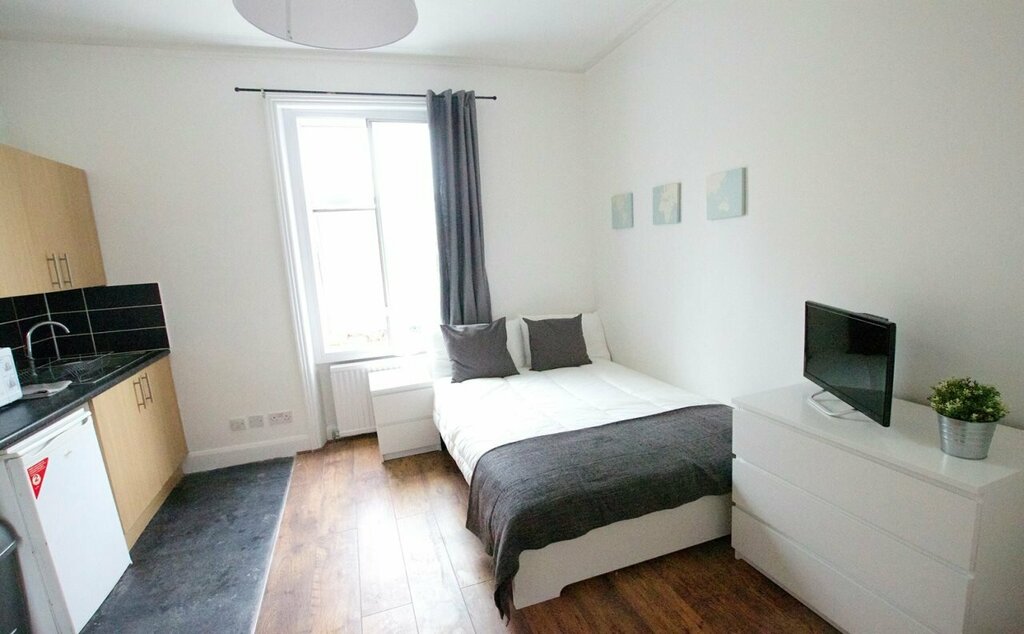 Avonmore Hotel