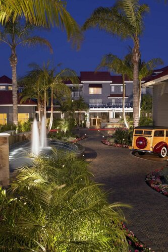 Laguna Cliffs Marriott Resort & Spa, Забронировать Курортный отель Дана-Пойнт Beach Cities Orange County
