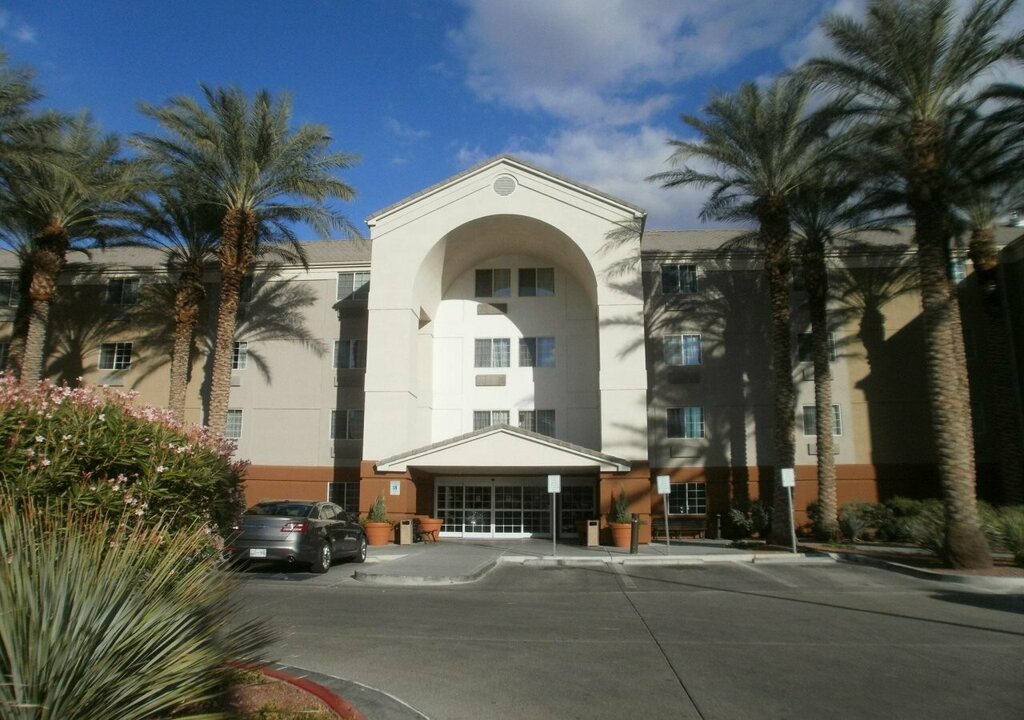 Sonesta Simply Suites Las Vegas Convention Center