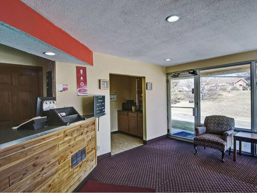 Econo Lodge Near Bluefield College, Book Hotel Bluefield West Virginia