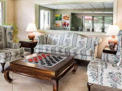 Quality Inn Little Creek, Prenota Hotel Virginia Beach Virginia