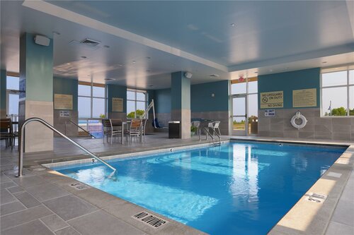 Hampton Inn & Suites Manistee Waterfront, Boek Hotel Manistee Michigan