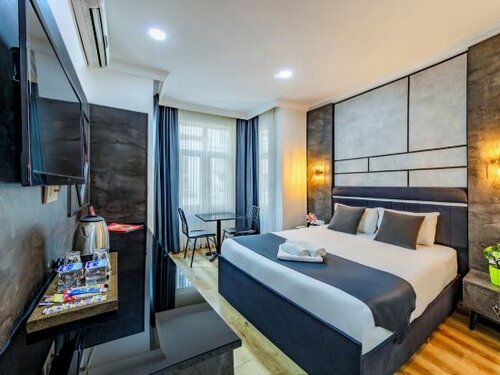 La Pazza Suites, Varaa Hotelli Beyoglu Beyoglu