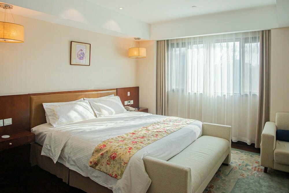 Jade Garden Hotel