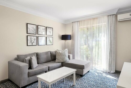 Protea Hotel Balalaika Sandton, Reservar Hotel Hotéis em Gauteng com Piscina, Piscina