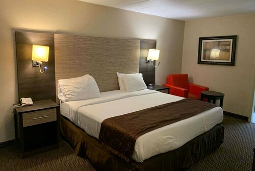 Ramada Inn & Suites of Rockville Centre, Rezervovat Hotel Rockville Centre Long Island