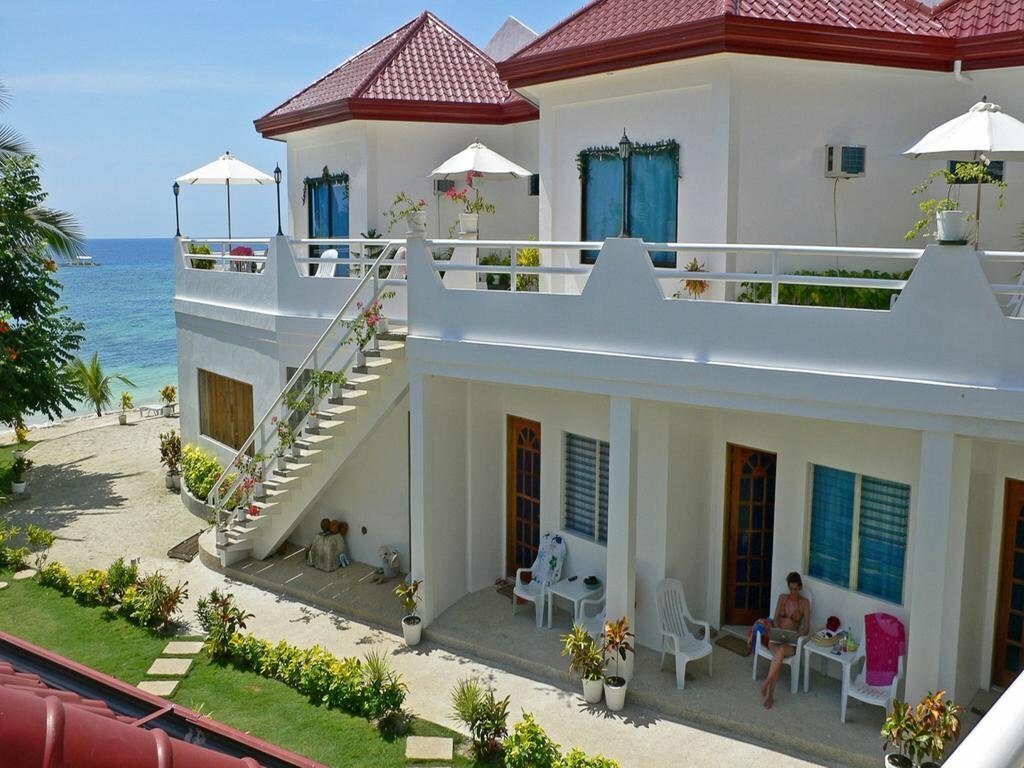Isis Bungalows
