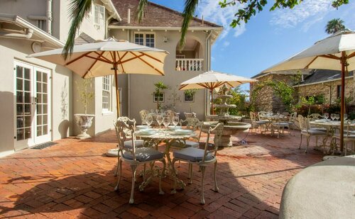 Rhonda's Manor Boutique Guesthouse, Забронировать Гостевой дом Кейптаун Центр Кейптаун