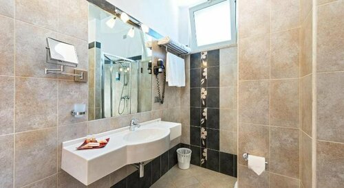 Hotel Fenix, Rezerwuj Hotel Hotele w Romagna z parkingiem, Parking