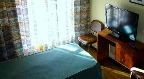 Hotel Can-Vic, Забронировать Отель Недорогие отели Гвадалахары, недорогие