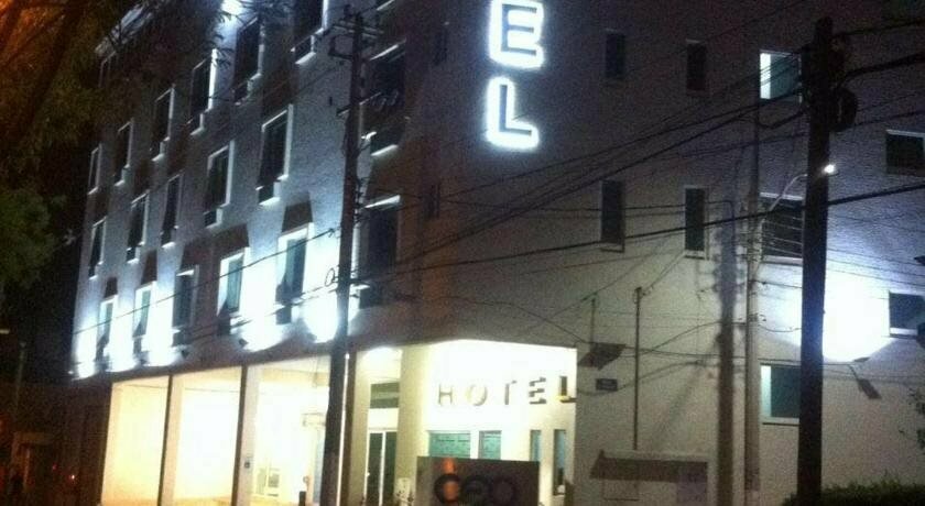 Ceo Hotel Business Class