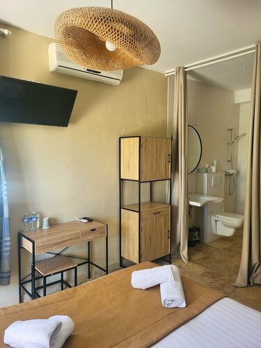 Hotel de la mer – Restaurant Tom Cariano, Book Hotel Hoteller i Var coast med parkering, Parkering