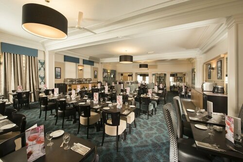 The Beresford Hotel, Забронировать Отель Ньюки Корнуолл, рядом с Озеро с прокатом лодок в городе Ньюки