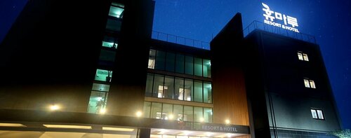 Jeju BunkerHotel&Resort, Забронировать Курортный отель Отели Согвипхо с бассейном, Бассейн