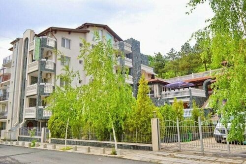 Hotel Arlanda, Забронировать Отель Отели Свети-Влас с бассейном, рядом с Пристань для яхт Диневи, Бассейн