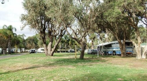 Australind Holiday Park, Book Ferielandsby Hoteller i Western Australia med parkering, Parkering