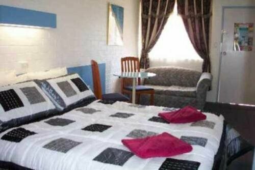 Colonial Inn Motel, Забронировать Мотель Тамуорт New England NSW