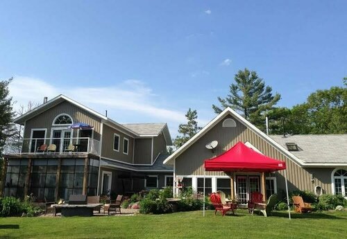 The Muskoka Rose Guest House & Retreat, Забронировать Гостевой дом Гостевые дома Грейвенхерст, Гостевой дом