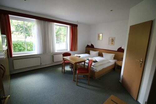 Hotel Carstens, Забронировать Отель Bordesholm земля Шлезвиг-Гольштейн