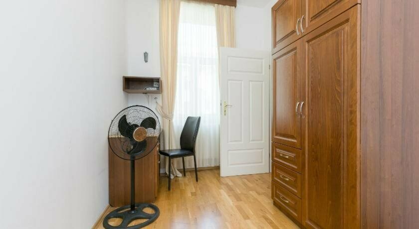 Anyna Apartments