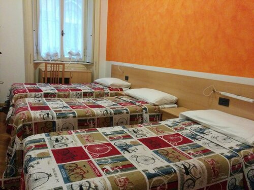 Adam's House, Забронировать Отель Читта Студи Милан, рядом с Суса